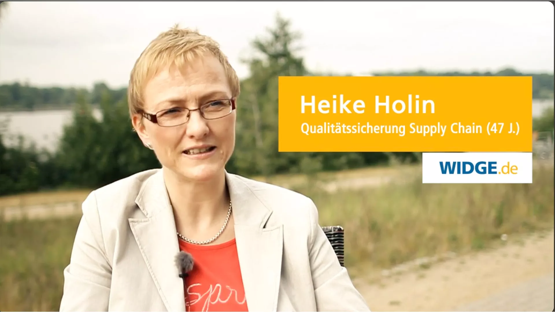 Frau Heike Holin